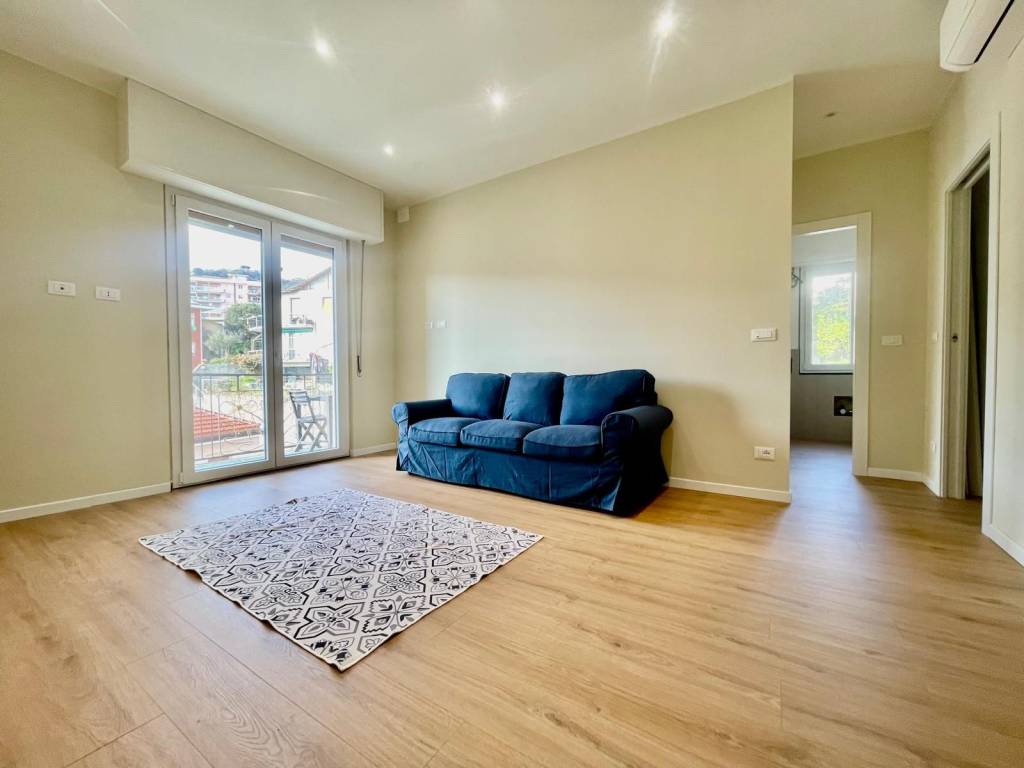 appartamento in vendita a Varazze