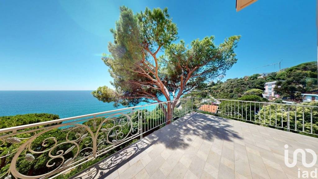 appartamento in vendita a Varazze