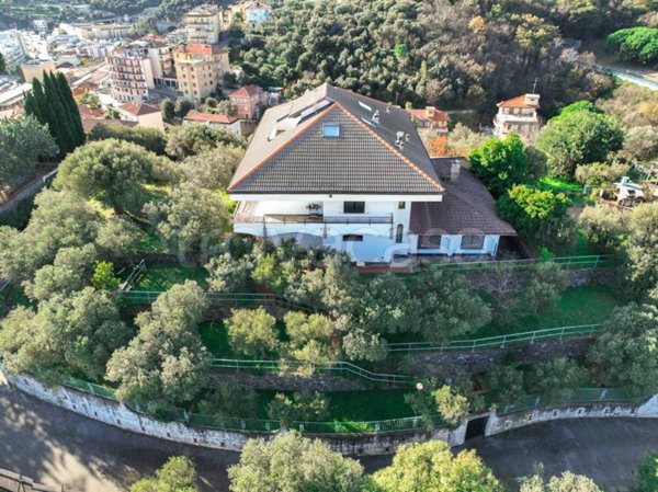 casa indipendente in vendita a Varazze