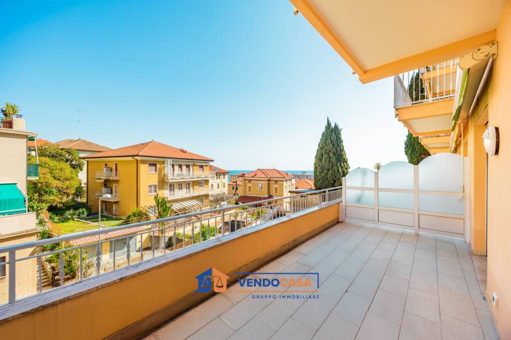 appartamento in vendita a Varazze in zona Cantalupo