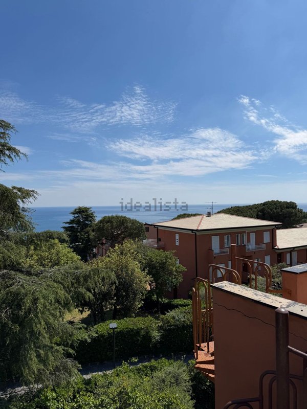 appartamento in vendita a Varazze