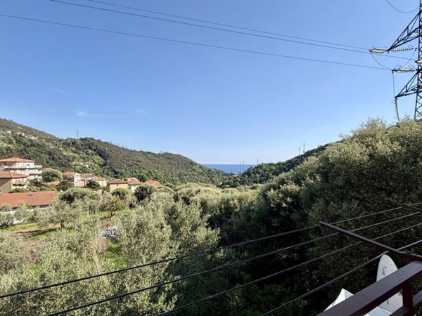 appartamento in vendita a Varazze in zona Casanova