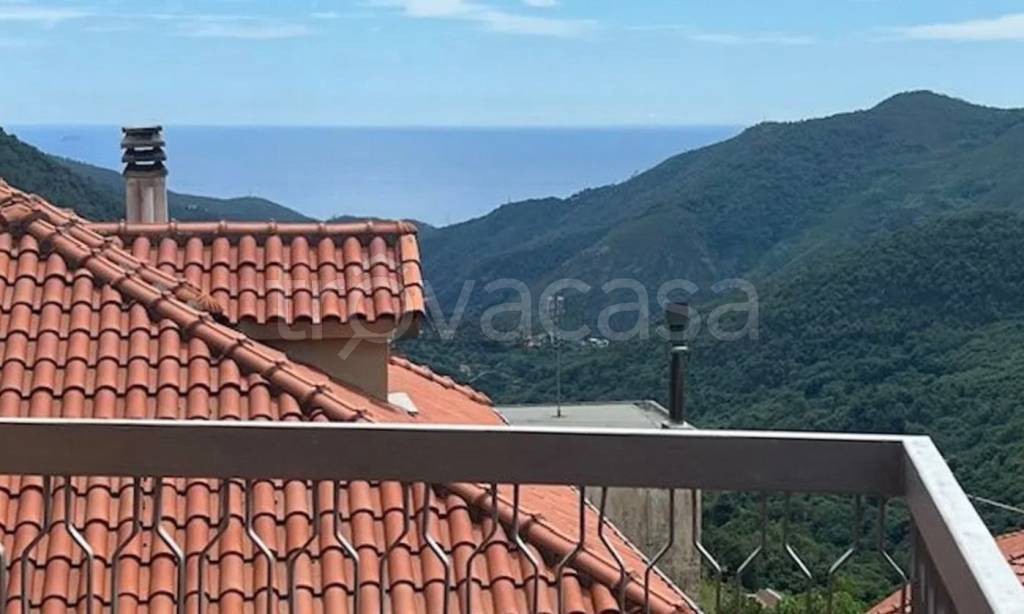 casa indipendente in vendita a Varazze in zona Alpicella