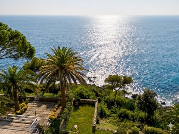 appartamento in vendita a Varazze