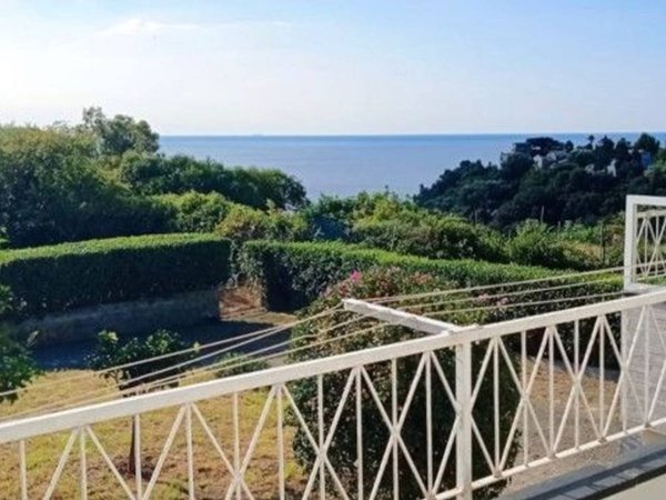 casa indipendente in vendita a Varazze