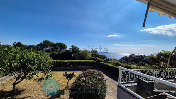 casa indipendente in vendita a Varazze