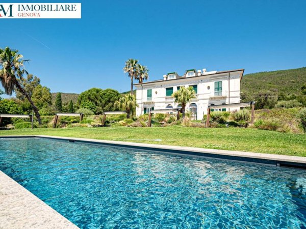 casa indipendente in vendita a Varazze