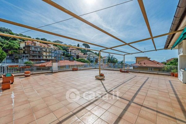 appartamento in vendita a Varazze in zona Cantalupo