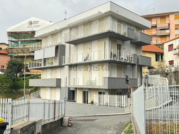 appartamento in vendita a Varazze in zona Cantalupo