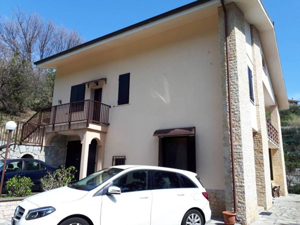 casa indipendente in vendita a Varazze in zona Cantalupo