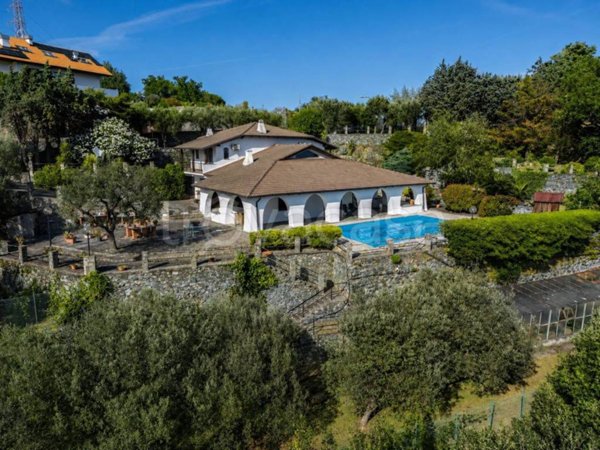 casa indipendente in vendita a Varazze in zona Cantalupo
