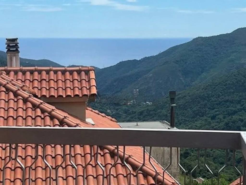casa indipendente in vendita a Varazze in zona Alpicella
