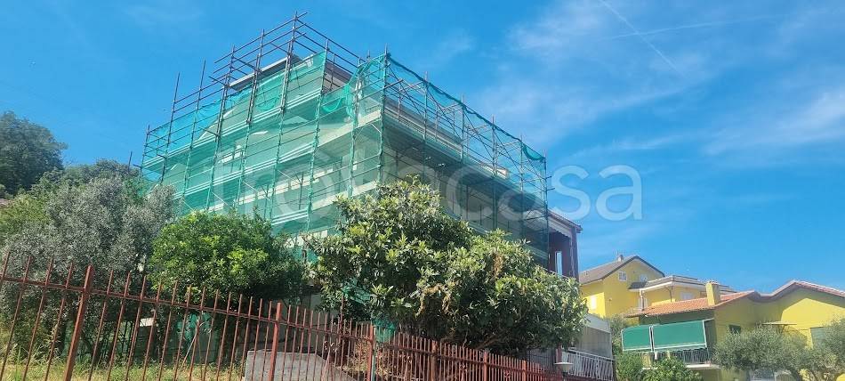 casa indipendente in vendita a Varazze in zona Castagnabuona