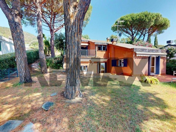 casa indipendente in vendita a Varazze