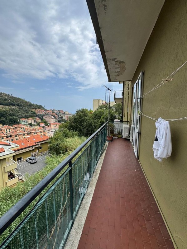 appartamento in vendita a Varazze in zona Cantalupo