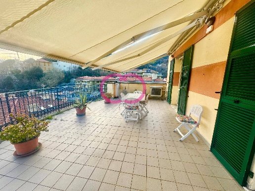 appartamento in vendita a Varazze in zona Cantalupo