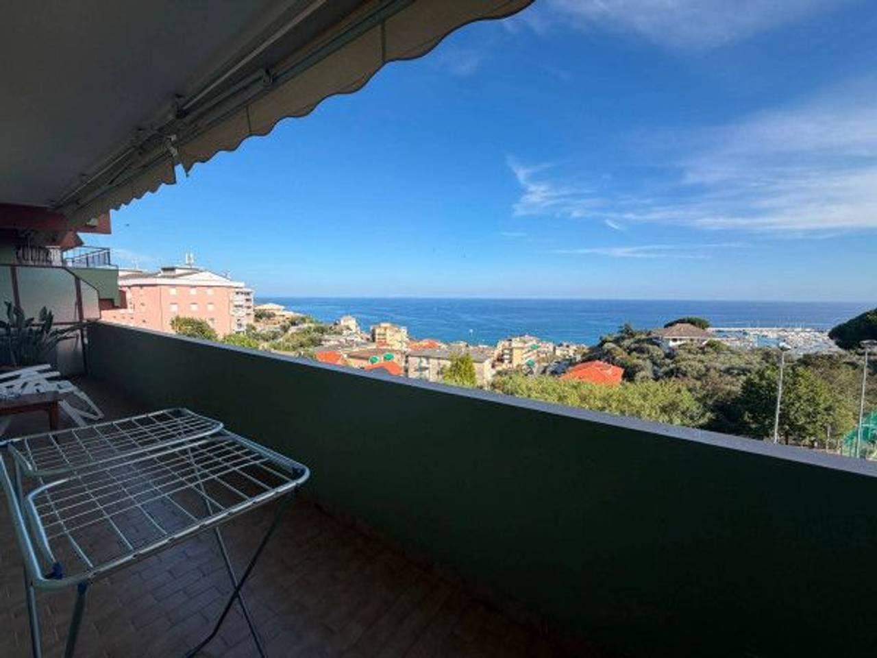 appartamento in vendita a Varazze in zona Cantalupo