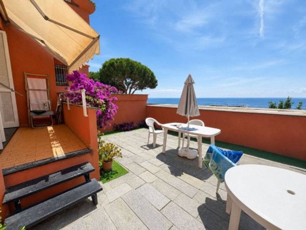 appartamento in vendita a Varazze