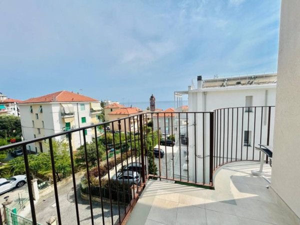 appartamento in vendita a Varazze in zona Cantalupo