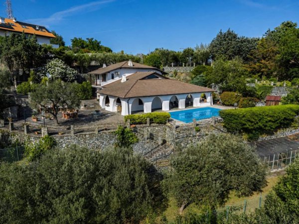 casa indipendente in vendita a Varazze in zona Cantalupo