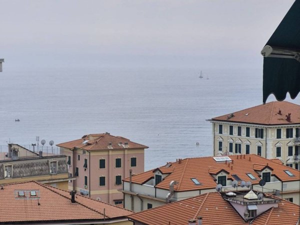appartamento in vendita a Varazze in zona Cantalupo