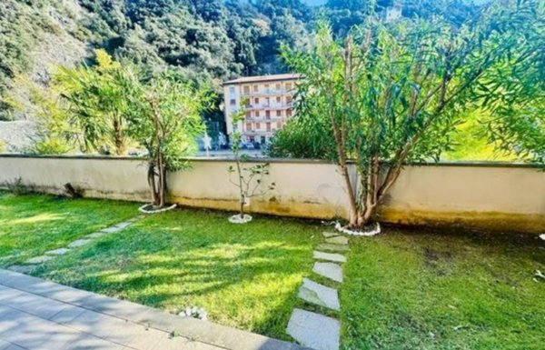 appartamento in vendita a Varazze in zona Cantalupo