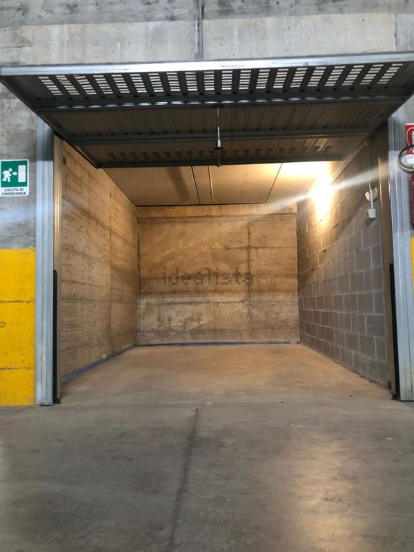box auto in vendita a Varazze in zona Cantalupo