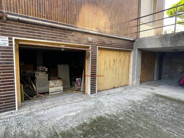 box auto in vendita a Varazze