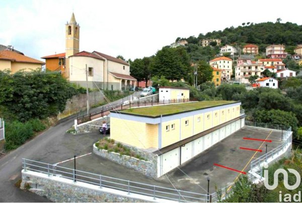 box auto in vendita a Varazze in zona Cantalupo