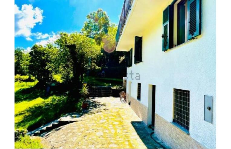casa indipendente in vendita a Varazze in zona Alpicella