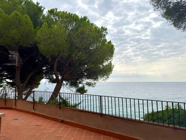 appartamento in vendita a Varazze