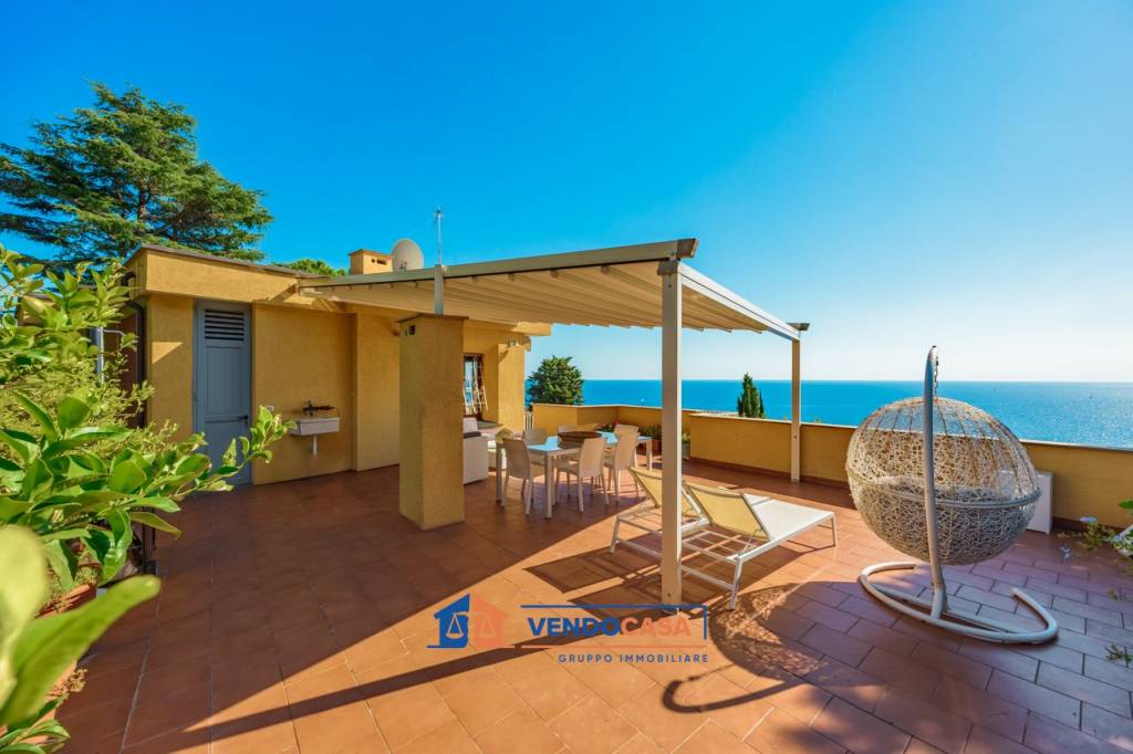 appartamento in vendita a Varazze