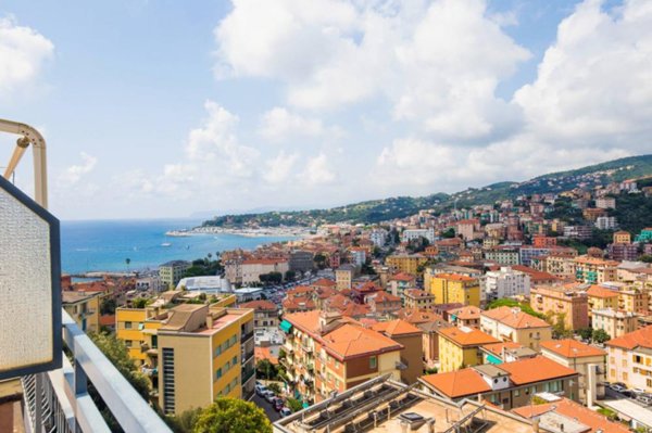appartamento in vendita a Varazze in zona Cantalupo