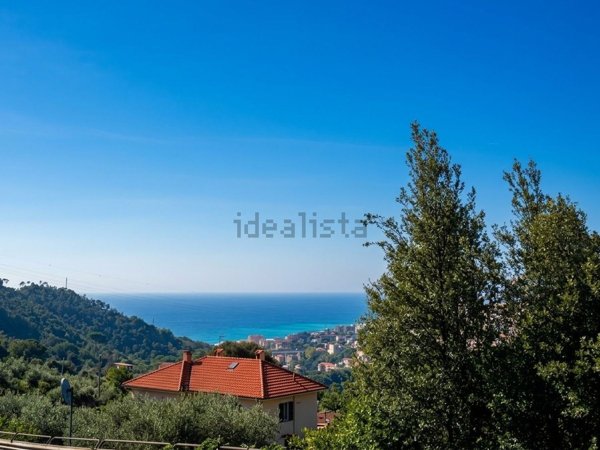 appartamento in vendita a Varazze in zona Casanova