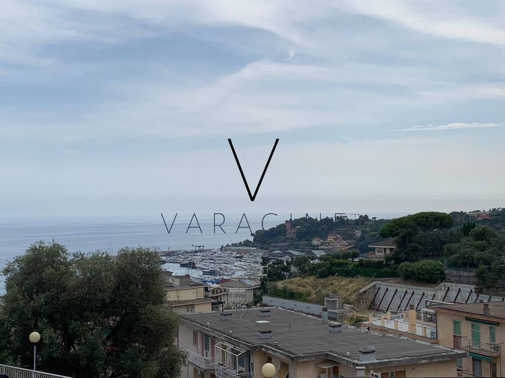 appartamento in vendita a Varazze in zona Cantalupo