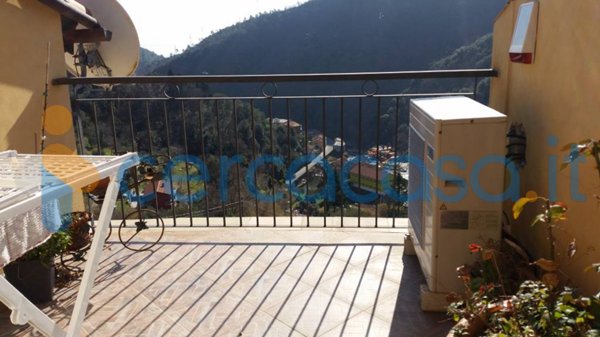casa indipendente in vendita a Varazze in zona Casanova
