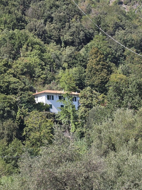 casa indipendente in vendita a Varazze in zona Casanova