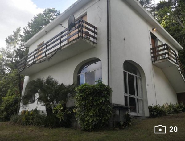 casa indipendente in vendita a Varazze in zona Alpicella