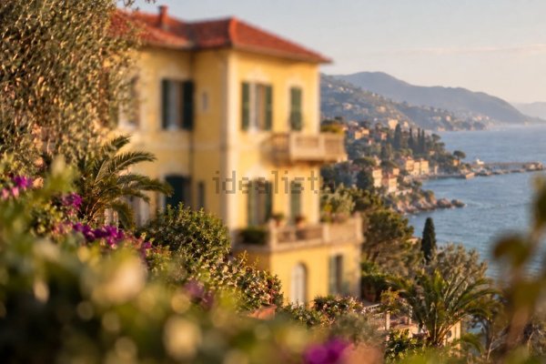 appartamento in vendita a Varazze in zona Cantalupo