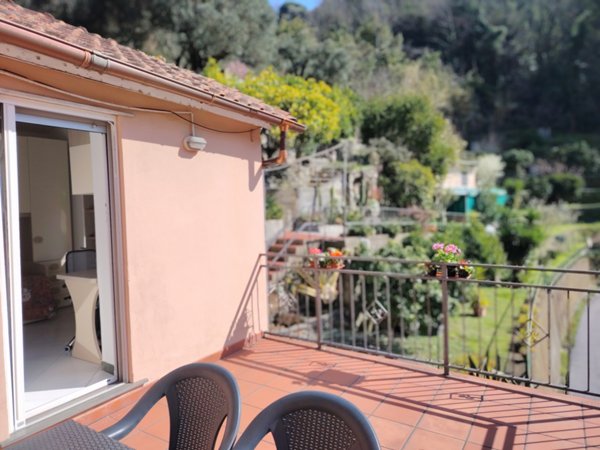 appartamento in vendita a Varazze in zona Cantalupo