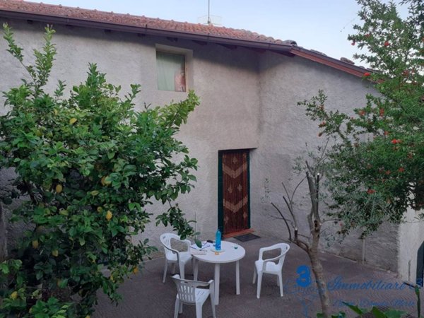 casa indipendente in vendita a Vendone in zona Castellaro
