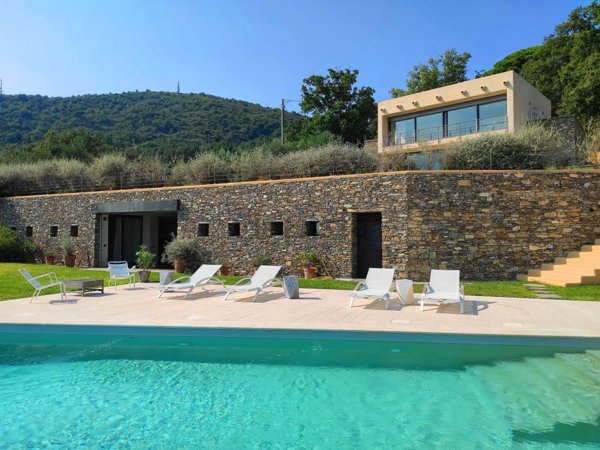 casa indipendente in vendita a Vendone