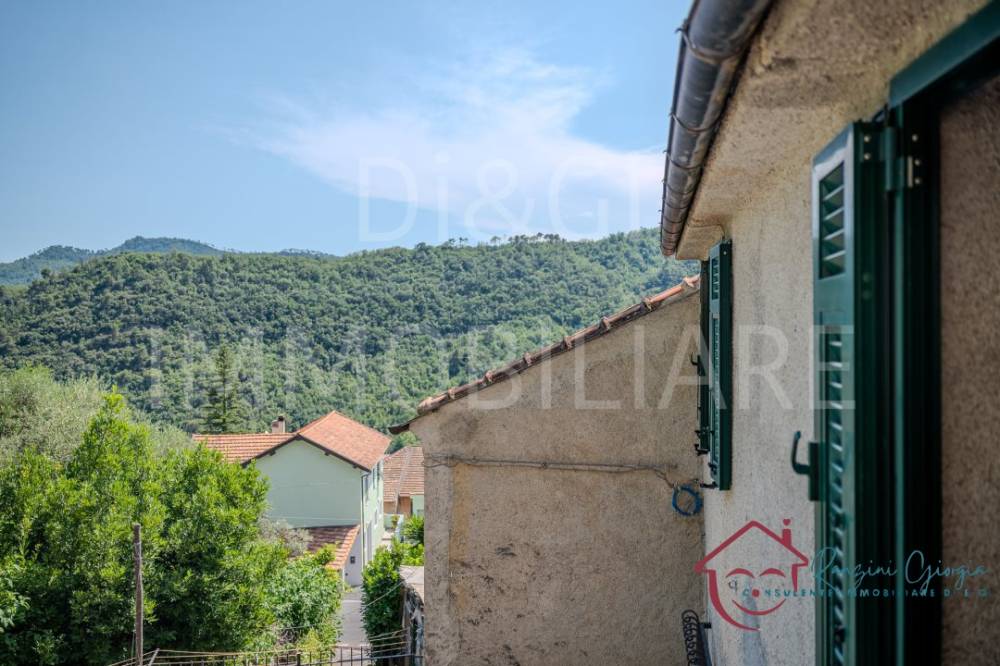 casa indipendente in vendita a Vendone