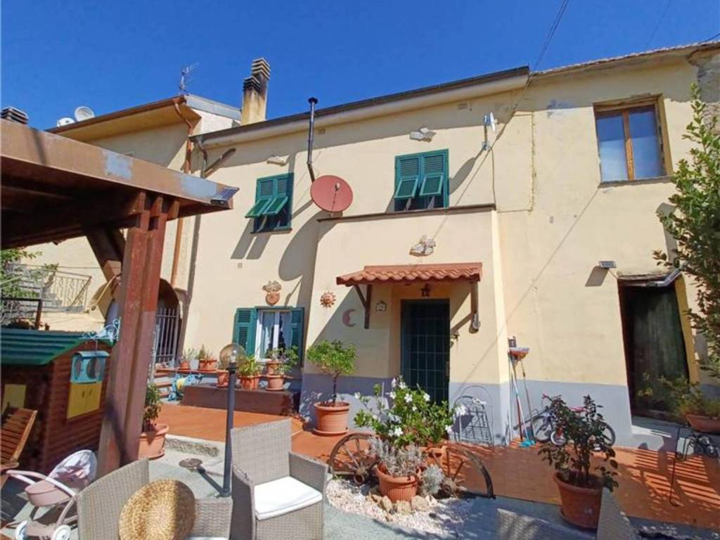 casa indipendente in vendita a Vendone in zona Castellaro