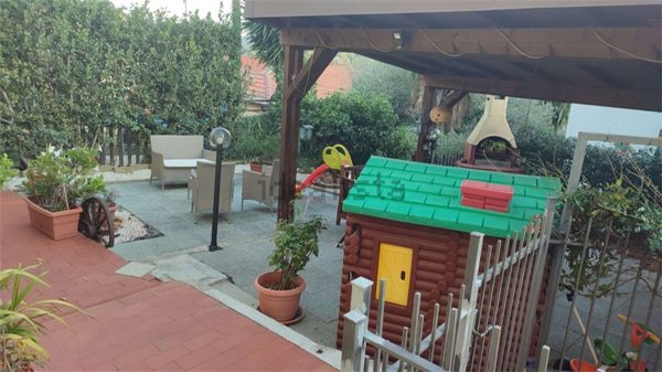 casa indipendente in vendita a Vendone in zona Castellaro