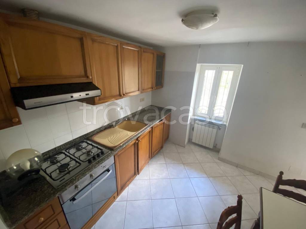 casa indipendente in vendita a Vendone