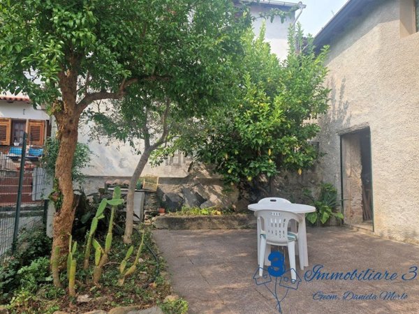 casa semindipendente in vendita a Vendone