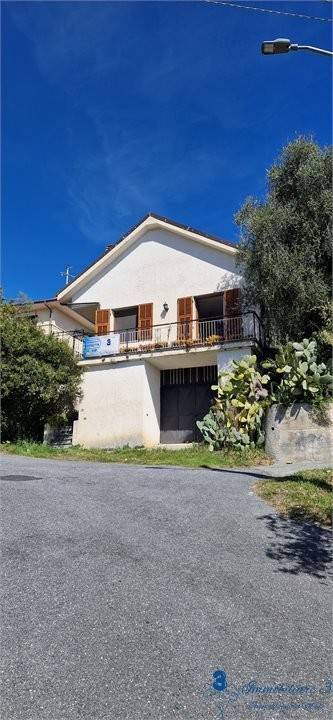 casa indipendente in vendita a Vendone in zona Castellaro