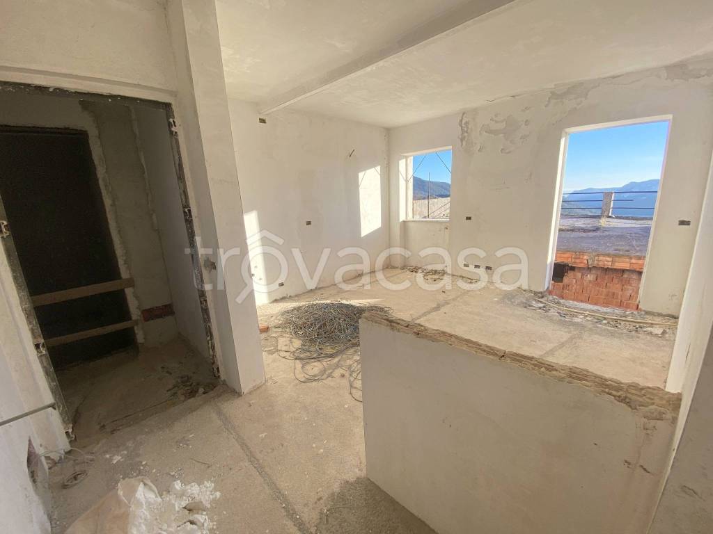 appartamento in vendita a Vezzi Portio in zona San Giorgio