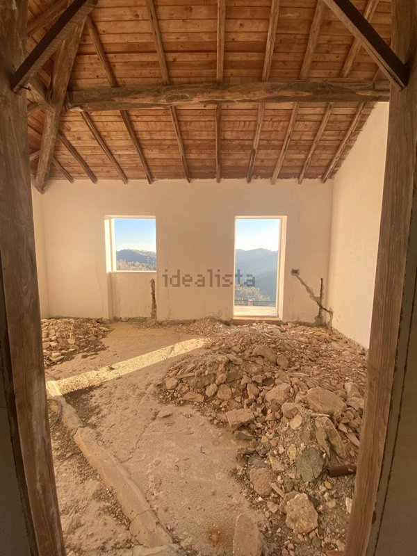 appartamento in vendita a Vezzi Portio in zona San Giorgio